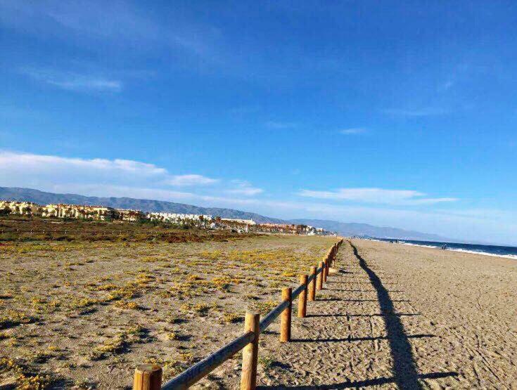 Apartamento Lujo, Primera Linea Playa, Garaje, Wifi, Piscina Climatizada Roquetas de Mar Exteriér fotografie